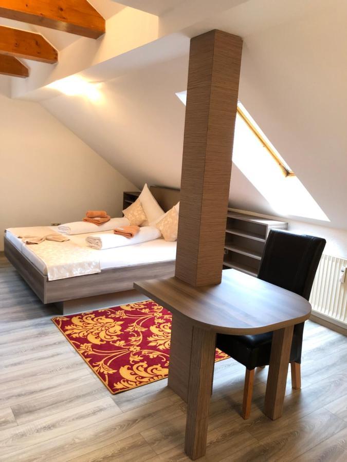 Pension Goldenes Vogtland Adorf Buitenkant foto